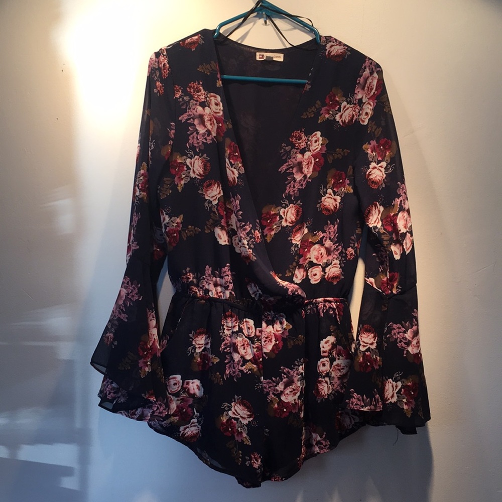 Floral romper!